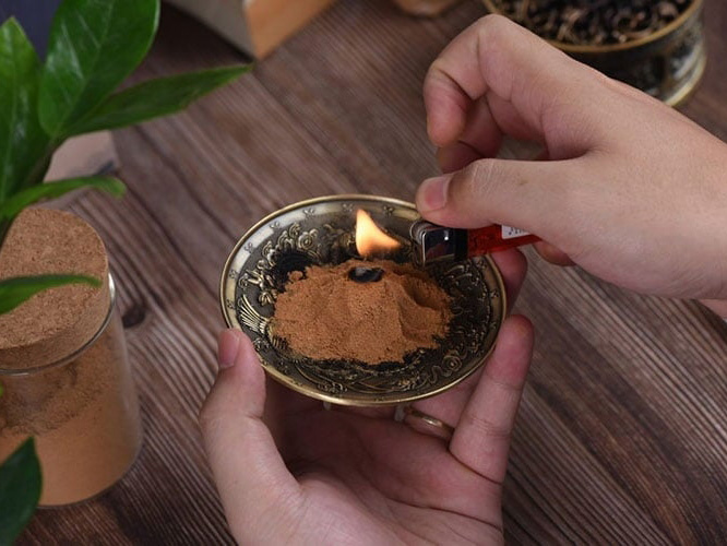 Cách tẩy uế nhà mới trước khi vào ở chuẩn phong thủy đón may mắn tài lộc