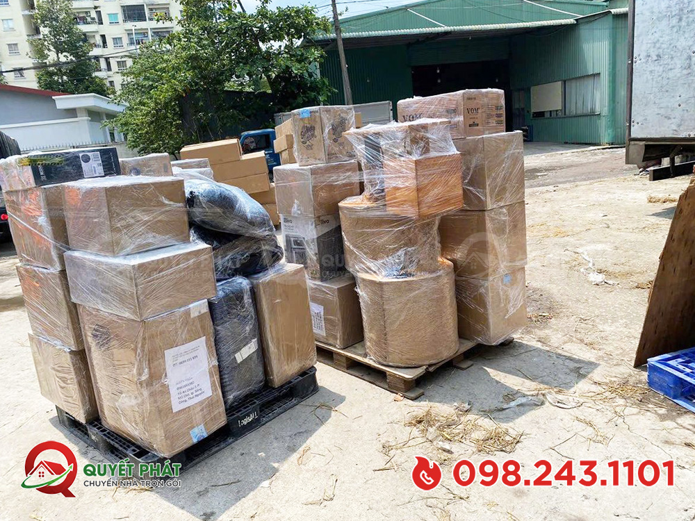 Chi phí chuyển kho xưởng theo khối lượng hàng hóa