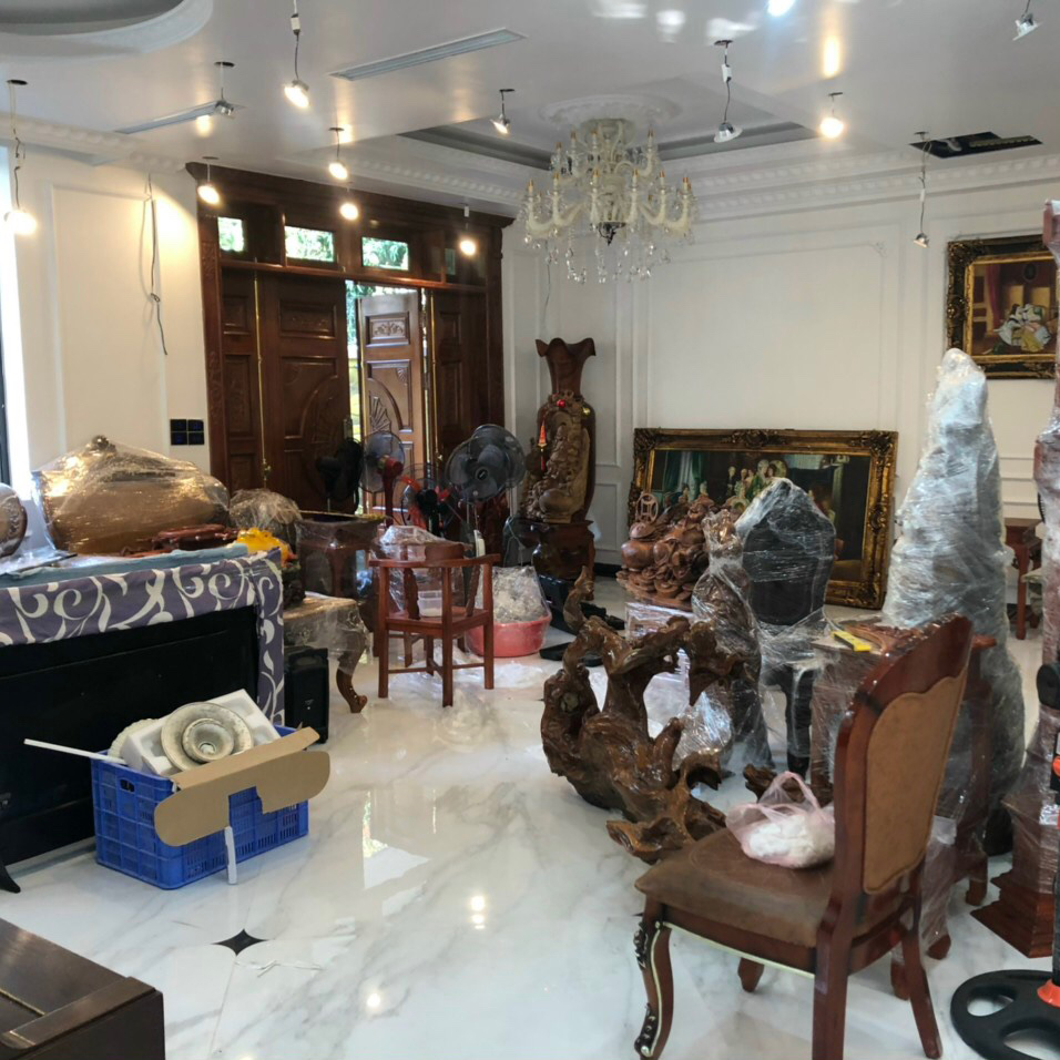 Chuyển nh&agrave; tại phố Cự Khối