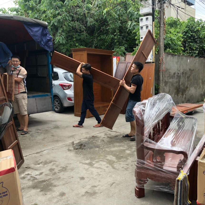 Chuyển nh&agrave; tại phố Cầu Diễn