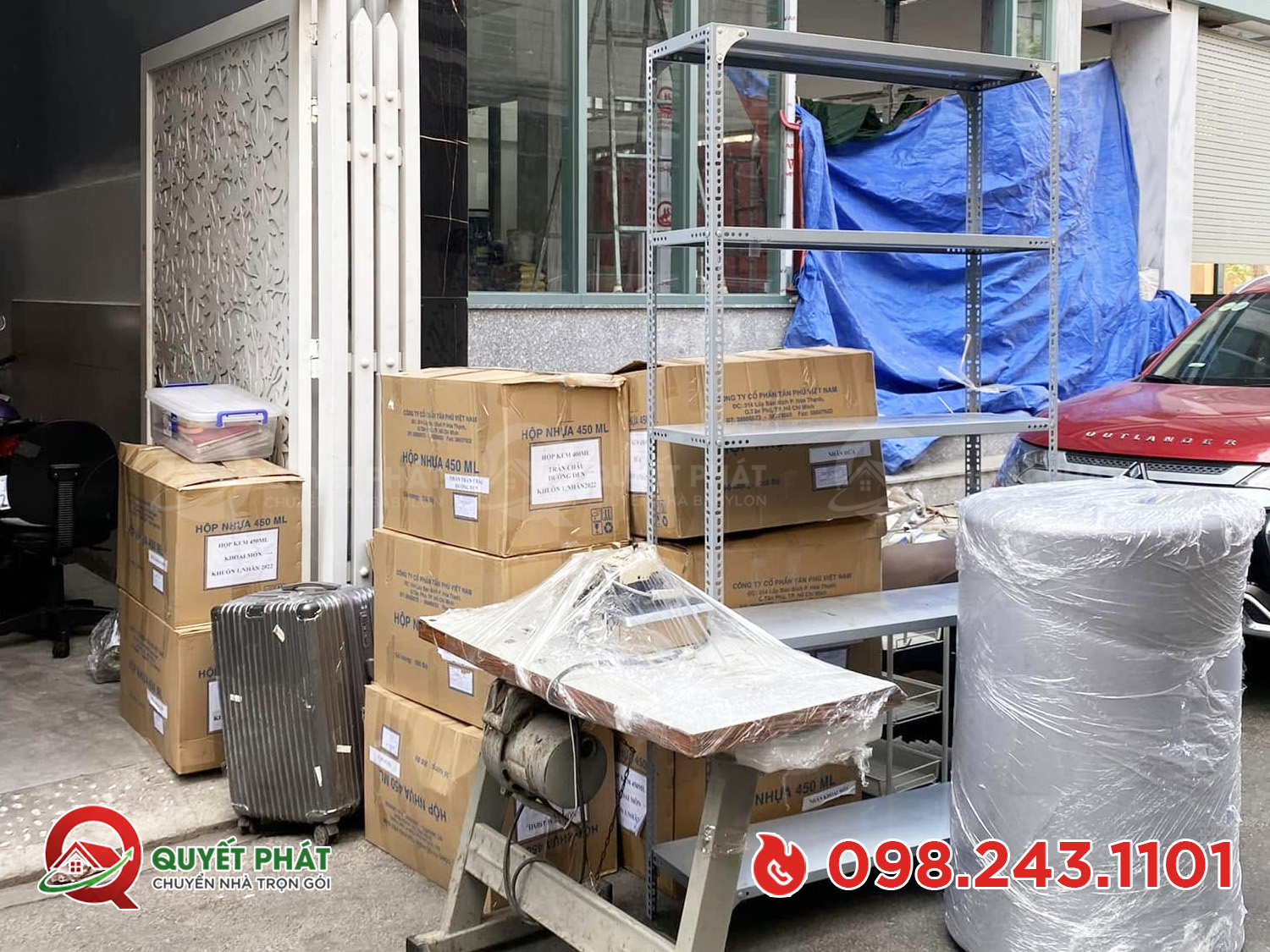 Cách thông báo chuyển văn phòng cho khách hàng