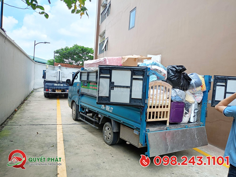 D&agrave;n xe tải th&ugrave;ng k&iacute;n Chuyển nh&agrave; Quyết Ph&aacute;t t&uacute;c trực sẵn s&agrave;ng vận chuyển 24/7